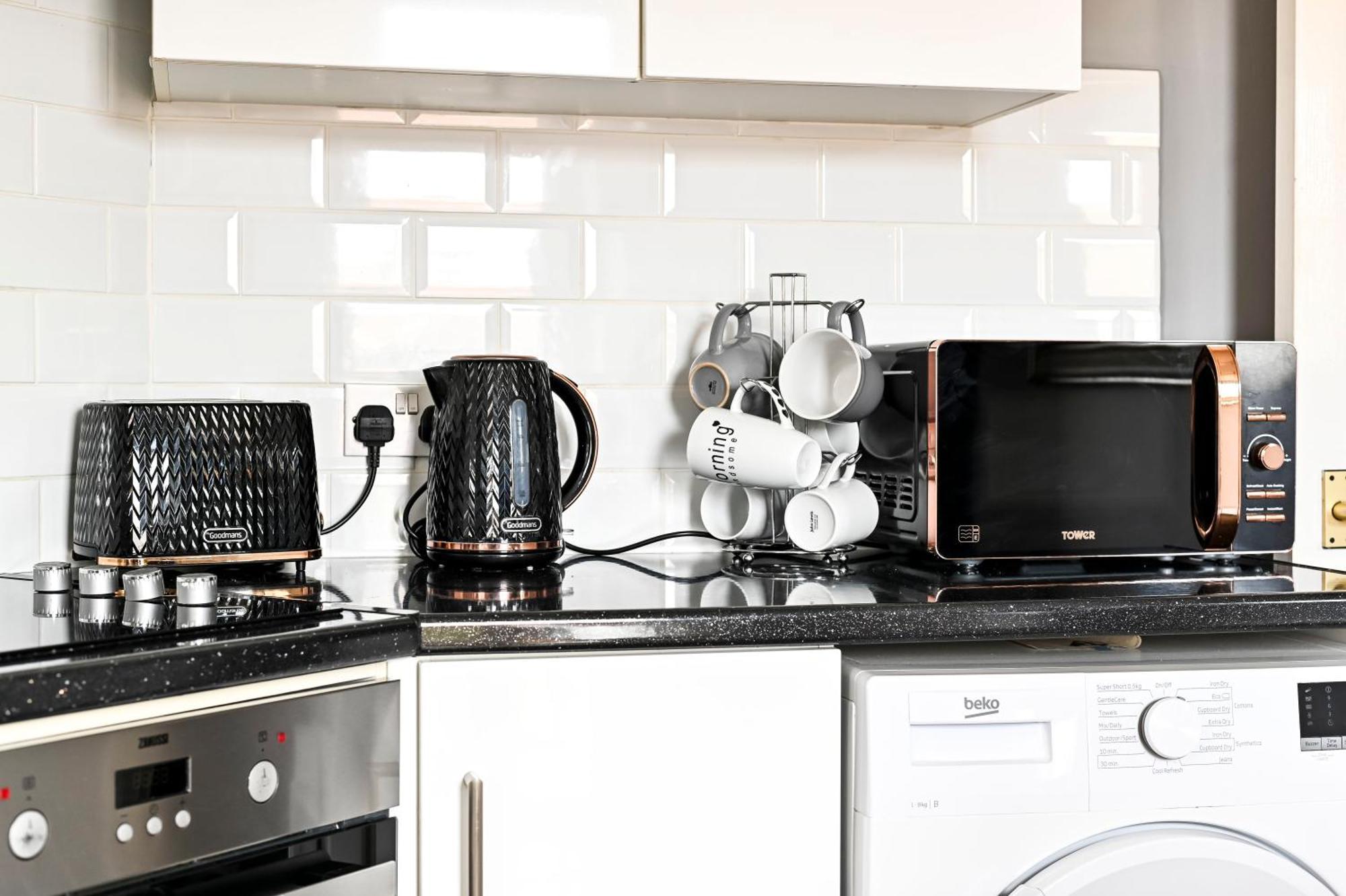 Апартаменти Cosy 1-Bed E15, Sleeps 4, 1 Min From Tube Station Near O2 Arena Лондон Екстер'єр фото